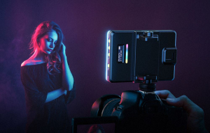 Neewer VL67C mini RGB LED lámpa (B0CT5MT82T)