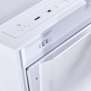 Lian Li LANCOOL 206 táp nélküli ablakos ház fehér