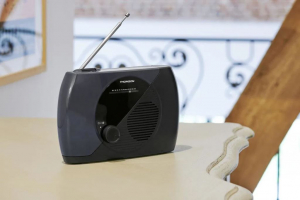 Thomson RT350 hordozhat&oacute; FM r&aacute;di&oacute; fekete-k&eacute;k