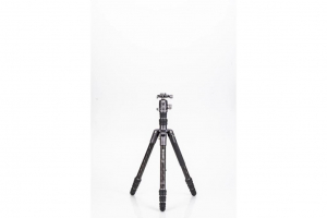 Benro FBAT 24C 4 szekci&oacute;s sz&eacute;nsz&aacute;las &aacute;llv&aacute;ny + VX25 &aacute;llv&aacute;ny fej szett