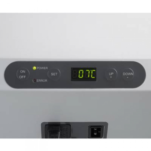 Mobicool Kompresszoros hűtől&aacute;da 12 V, 24 V, 230 V, k&eacute;k/feh&eacute;r, 31 l,  MCF32 12/230 V (9600024951)