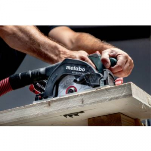 Metabo  SET KS 18 LTX 57 Akkus kézi körfűrész Vágási mélység max. (90°) 57 mm akku nélkül, Hordtáskával, kihajtható sínnel, párhuzamos ütközővel 18 V