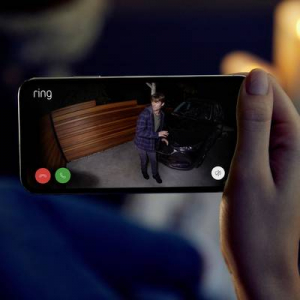 Ring  Spotlight Cam Plus - Battery - White (8SB1S2-WEU0) WLAN IP Megfigyelő kamera 1920 x 1080 pixel