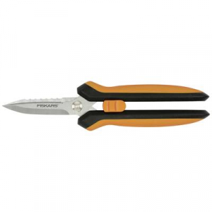 Fiskars  (1063328) Solid&trade; SP320 Kerti oll&oacute;