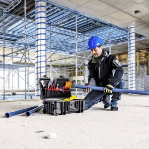 KNIPEX  Robust26 Sanit&auml;r (00 21 33 S) Szersz&aacute;mos hordt&aacute;ska, tartalommal (H x Sz x Ma) 550 x 350 x 225 mm