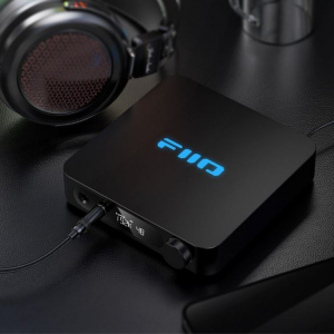 FiiO K11 asztali fejhallgató erősítő fekete