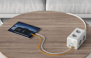 Tessan 6x AC, 2x USB-A, 1x USB-C hálózati elosztó (TS-306-C)