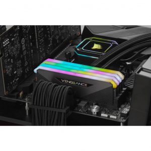16GB 4000MHz DDR4 RAM Corsair Vengeance RGB RT (2x8GB) (CMN16GX4M2Z4000C18)