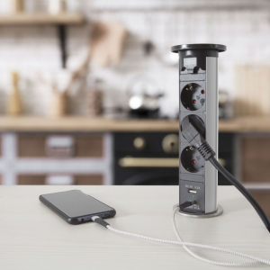Delight motoros rejtett elosztó 3 aljzat + USB-A/USB-C csatlakozó (20451S)