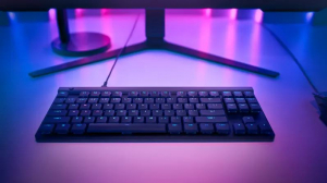 Logitech G515 TKL vezet&eacute;kes Gaming US Tactile billentyűzet fekete (920-012872)