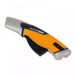Fiskars 1062938 CarbonMax biztons&aacute;gi pengek&eacute;s