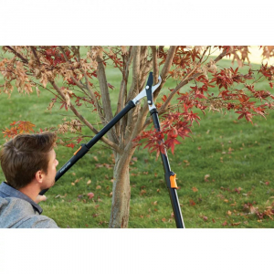 Fiskars 115560 Solid L13 teleszkópos ágvágó