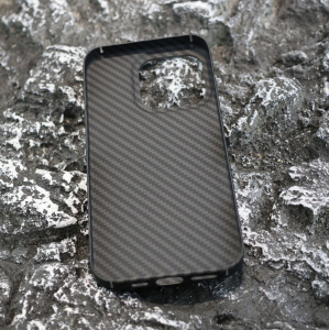 Cellect iPhone 16 Pro Aramid karbon tok fekete (CEL-CARB-IPH16P-BK)