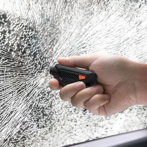 Spigen autós menekülő eszköz - biztonsági öv vágó és ablaktörő funkcióval (ACP06988)