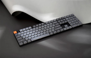 Keychron K5 Max RGB Red Switch vezeték nélküli, alacsony profilú angol billentyűzet (K5M-H1)
