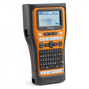 Brother PT-E560BTSP villanyszerelő c&iacute;mkek&eacute;szlet be&eacute;p&iacute;tett Bluetooth csatlakoz&aacute;ssal