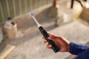 Philips HX7411/01 Sonicare 6500 elektromos fogkefe fekete-fehér