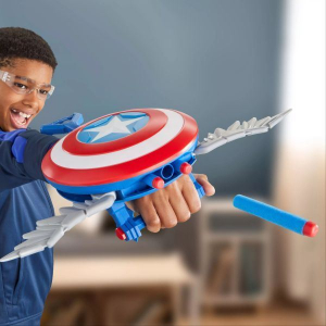 Hasbro Amerika kapitány: Szép új világ szivacslövő pajzs (F9302)
