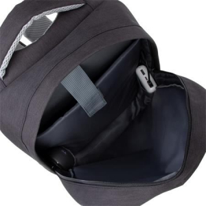 RivaCase 7563 Prater15,6" notebook h&aacute;tizs&aacute;k vezet&eacute;k n&eacute;lk&uuml;li eg&eacute;rrel fekete (4260709012490)