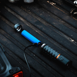 Nebo Torchy 2k HD zsebl&aacute;mpa, 2000 Lumen, akkumul&aacute;toros, v&iacute;z-, &eacute;s &uuml;t&eacute;s&aacute;ll&oacute;, &ouml;vcsipesz (NEB-FLT-0033-G)