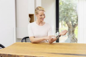 Medisana BW 345  V&eacute;rnyom&aacute;sm&eacute;rő Csukl&oacute; (51073)