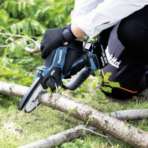 Makita Akku L&aacute;ncfűr&eacute;sz Akkuval, T&ouml;ltővel Penge hossza 100 mm (DUC101RF01)