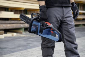 Bosch Professional GKE 18V-40 Akku Akkus l&aacute;ncfűr&eacute;sz Penge hossza 360 mm (akku n&eacute;lk&uuml;l) (06008D3000)