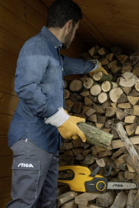STIGA CS 100e Akku L&aacute;ncfűr&eacute;sz Akkuval, T&ouml;ltővel Penge hossza 250 mm (271404101/ST1)