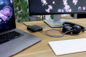 Ansmann Desktop Ladeger&auml;t  65W USB-s t&ouml;ltők&eacute;sz&uuml;l&eacute;k 65 W 2x USB-A, 2x USB-C Power Delivery Fekete Belt&eacute;r (DC465PD)