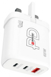 SKROSS Power Charger 65W PD GaN Combo+ UK USB-s t&ouml;ltők&eacute;sz&uuml;l&eacute;k 65 W 1x USB-A, 2x USB-C Power Delivery Belt&eacute;r (SKKT0565WPDUKCN)
