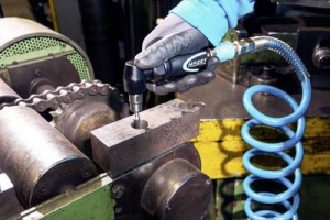 Hazet Sűr&iacute;tett levegős egyenes csiszol&oacute; (9032M-5)