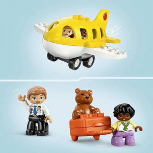 Lego Első l&aacute;togat&aacute;s a rep&uuml;lőt&eacute;ren (10443)