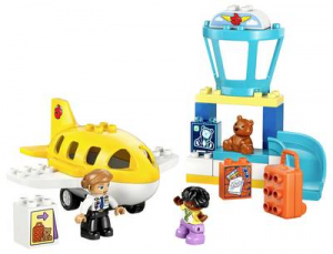 Lego Első l&aacute;togat&aacute;s a rep&uuml;lőt&eacute;ren (10443)