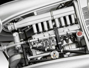 Revell Mercedes-Benz 300 SLR 70th Anniversary Aut&oacute;modell &eacute;p&iacute;tők&eacute;szlet 1:24 (05633)