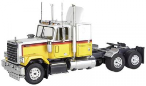 Revell ’78 Chevy Bison Kamionmodell építőkészlet 1:32 (17471)