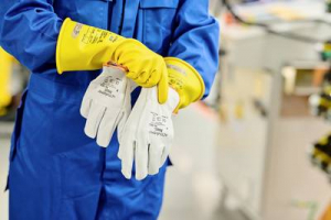 Ansell ActivArmr  Nat&uacute;r latex Szerelő kesztyű M&eacute;ret (kesztyű): 9 EN 21420:2020, EN 60903 1 p&aacute;r (RIG011Y090)