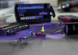 Wiha Bit k&eacute;szlet 8 r&eacute;szes Kereszthorny&uacute; Phillips, Kereszthorny&uacute; Pozidriv, TORX Plus (42138)