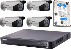 Hikvision 4 varifokális infrakamerás  HDTVI Komplett megfigyelő rendszer, 4 db kamera, 1 db rögzítő, 1 db merevlemez.