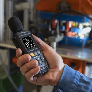 PCE Instruments Zajszintm&eacute;rő Adatgyűjtő 30 - 130 dB 20 Hz - 12500 Hz (PCE-354)