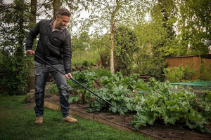 Fiskars Solid talajlaz&iacute;t&oacute;  kap&aacute;l&oacute;g&eacute;p - (1016034)