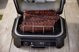Ninja Woodfire XL Grill r&aacute;cs Nemesac&eacute;l (XSKOGXLRBRKEU)