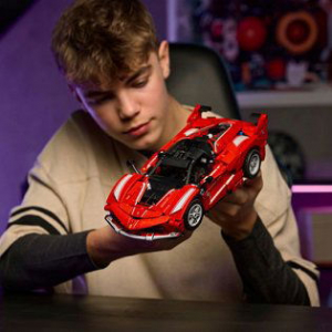 Lego Technic 42212 Ferrari FXX K  - gyerekek r&eacute;sz&eacute;re