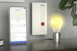 AVM FRITZ!Smart Gateway 20003012 Smart Home gateway ZigBee, DECT ULE, Wi-Fi 1 db Belt&eacute;r, Aljzat dug&oacute;, &Aacute;lland&oacute; (20003012;1)