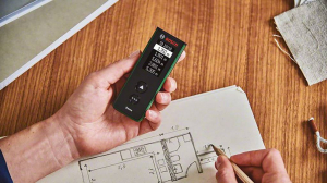 Bosch Home and Garden Zamo L&eacute;zeres t&aacute;vols&aacute;gm&eacute;rő 25 m (06036729Z0)