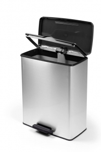 CURVER Deco bin slim  Szemeteskuka 65 l (Sz x Ma x M&eacute;) 480 x 615 x 280 mm Ez&uuml;st, Fekete 1 db (254610)