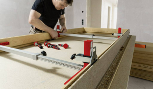 BESSEY Ajt&oacute;tok t&aacute;maszt&oacute;,   , feszt&aacute;v: 565 - 1010 mm (TU)