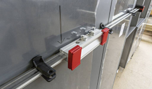 BESSEY Korpuszfog&oacute; Szor&iacute;t&aacute;si sz&eacute;less&eacute;g (max.):1355 mm Visszavon&aacute;s:95 mm (KRE125-2K)