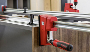 BESSEY Korpuszfog&oacute; Szor&iacute;t&aacute;si sz&eacute;less&eacute;g (max.):1355 mm Visszavon&aacute;s:95 mm (KRE125-2K)