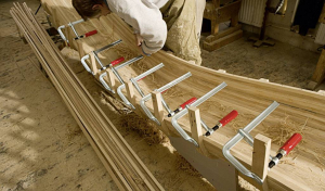 BESSEY Teljesen ac&eacute;l csavaros gyorsszor&iacute;t&oacute; fa foganty&uacute;val, GZ  , feszt&aacute;v: 250 mm, visszavon&aacute;s: 120 mm (GZ25)