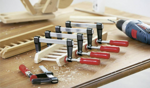 BESSEY &Ouml;ntv&eacute;ny gyorsszor&iacute;t&oacute;, LM 250/80  , feszt&aacute;v: 250 mm, visszavon&aacute;s: 80 mm (LM25/8)